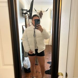 Women’s Forever 21 puffer jacket